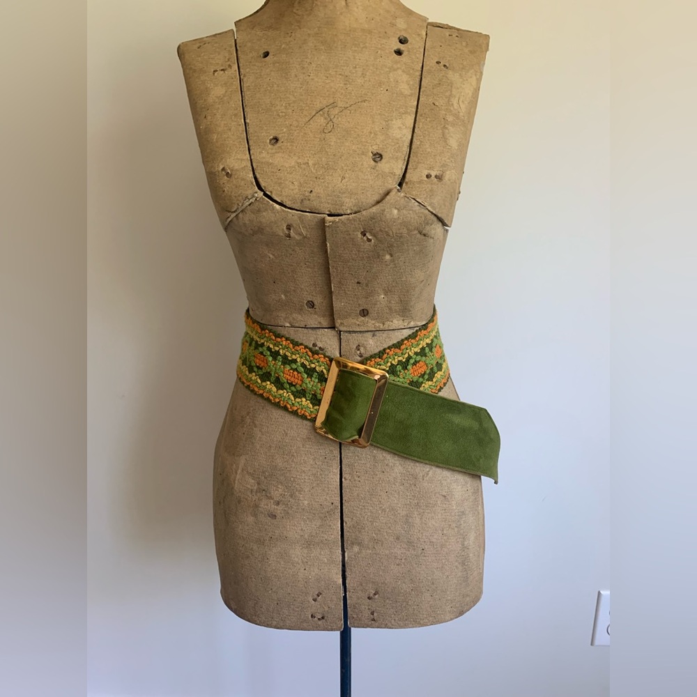 Vintage 1970’s Green Leather and Woven Cotton Braid Belt